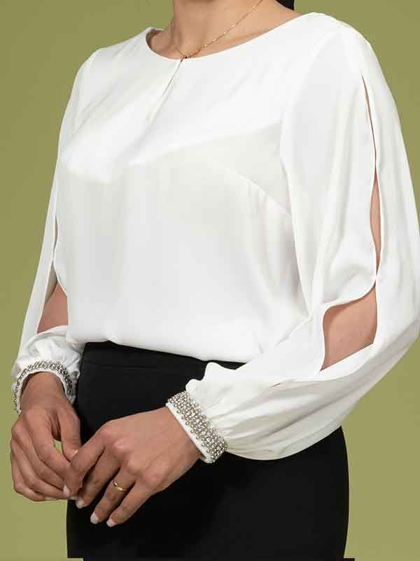 بلوز زنانه مجلسی ساتن سنگ دوزی شده آستین برش دار یقه گرد کلاسیک دیانا