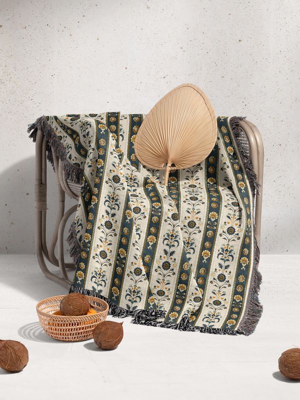 شال مبل ریش دار classic 221 - نمای دوم