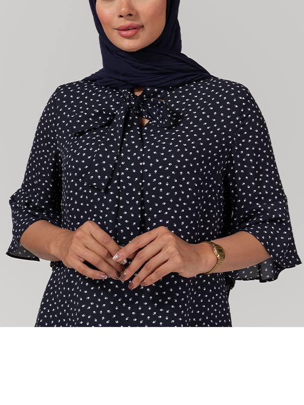 بلوز زنانه مجلسی آستین سه ربع کلوش یقه کرواتی کرپ ژورژت 40109