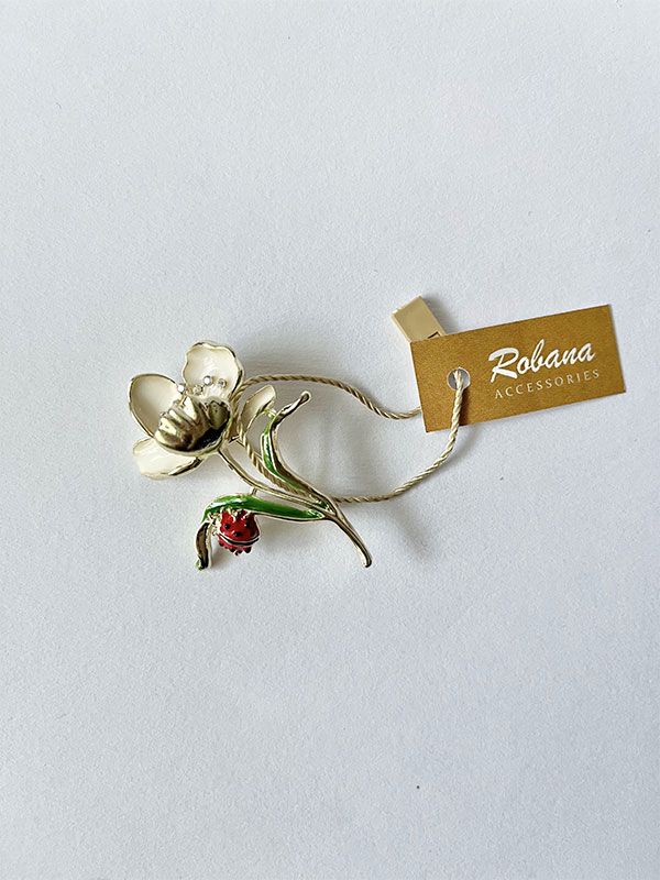 سنجاق‌ سینه 4040704