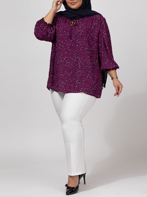 بلوز زنانه سایز بزرگ کرپ ژورژت یقه ایستاده چین داره 40111