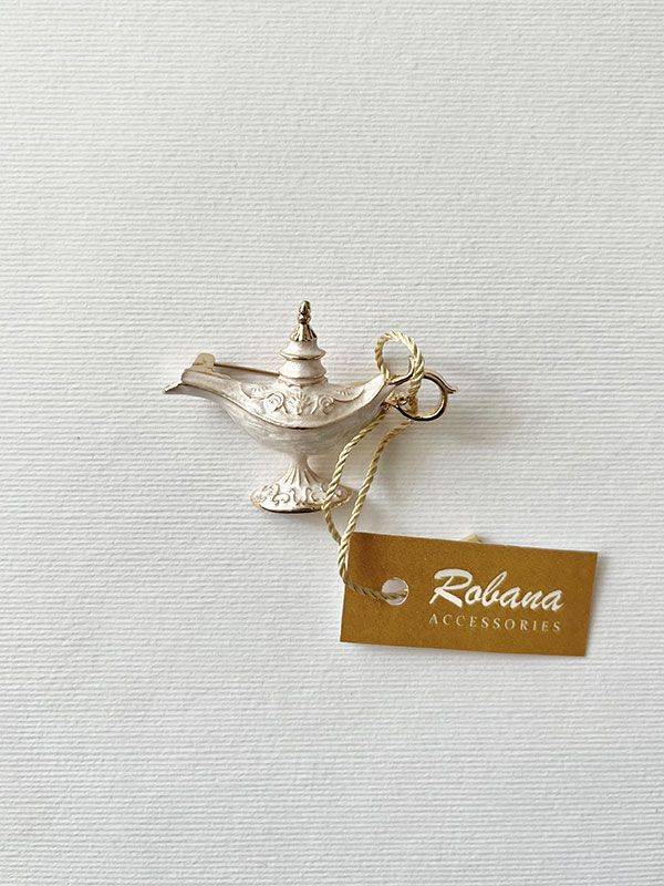 سنجاق‌ سینه 4040821