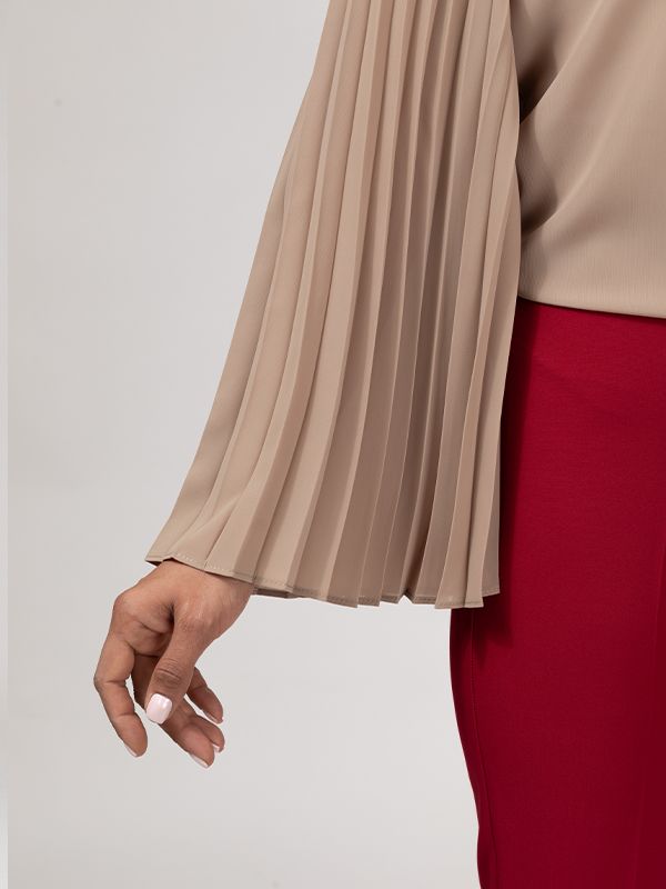 بلوز زنانه کرپ حریر آستین کلوش پلیسه 40103