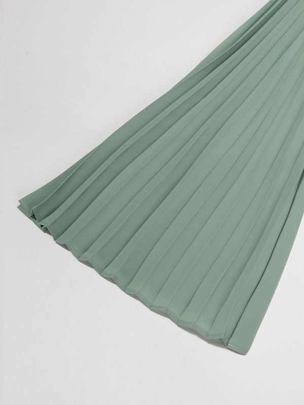 بلوز زنانه کرپ حریر آستین کلوش پلیسه 40103