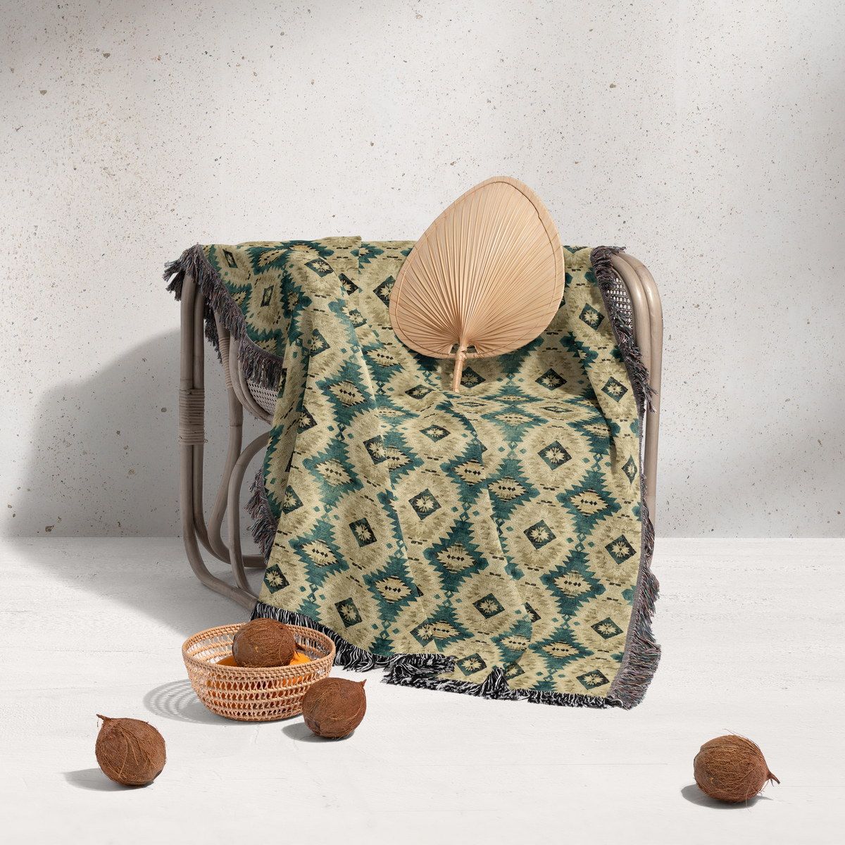 شال مبل ریش دار sofa shawl 121